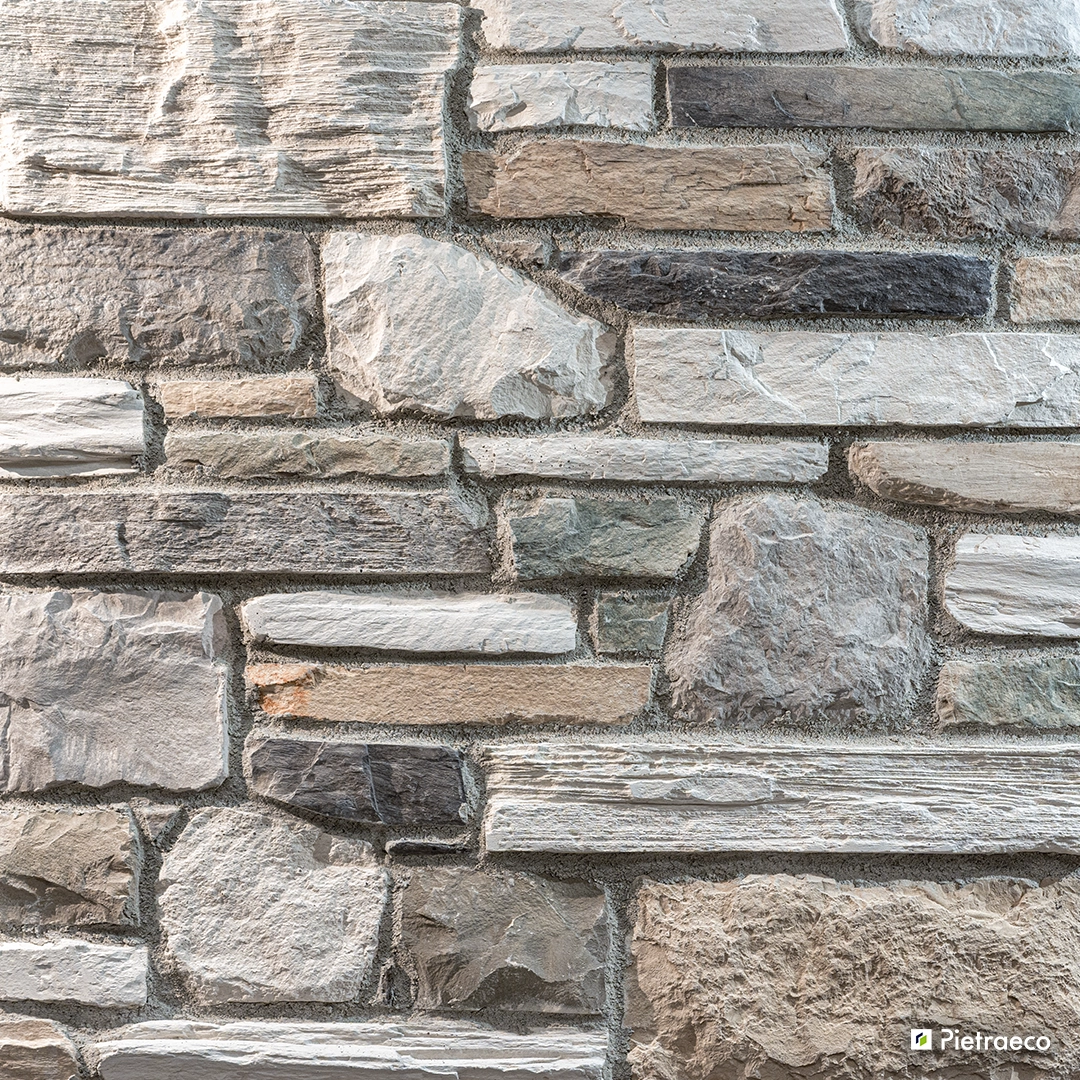 Parement mural en Pierres Pietraeco Rastone Mixto Crinale Bianco Quarzo, pierre reconstituée design pour murs extérieurs et intérieurs – produits RASTONE chez Orpa Matériaux (Elaustore).